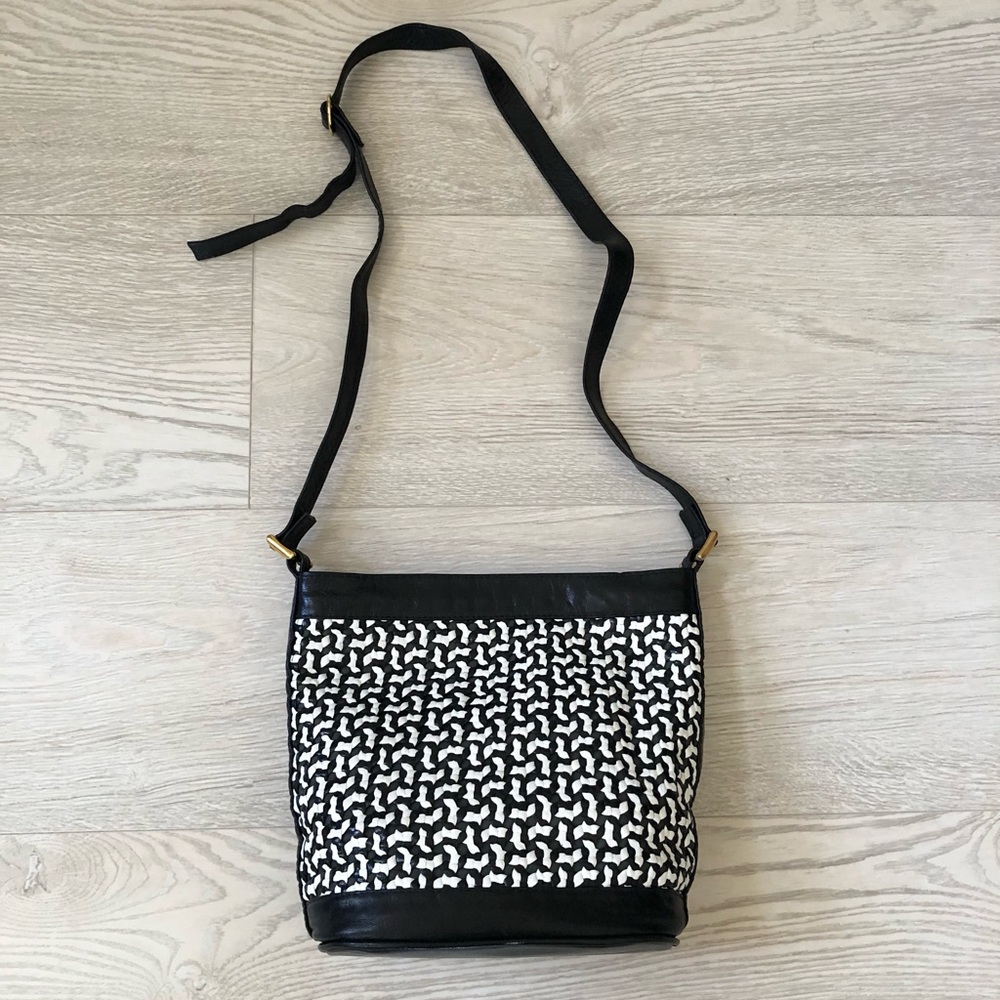 Vintage Romanelli Italian Leather Bucket Crossbody Shoulder Bag